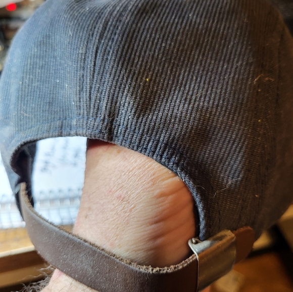 Baseball cap - Picture 2 of 3